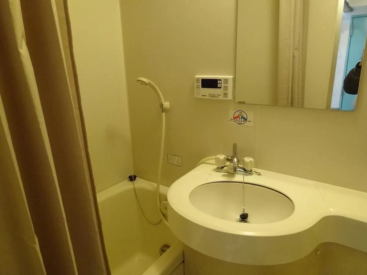 T And K Hostel Kobe Sannomiya East